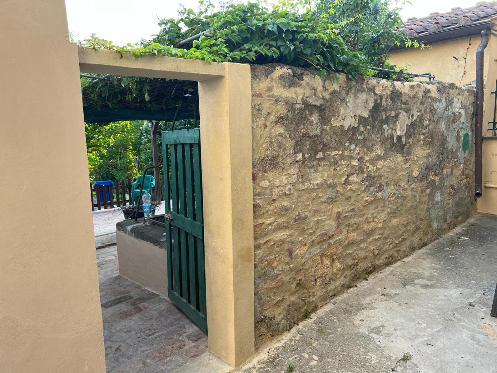 Ciliegia Di Lari - Attico Villa Bagian luar foto